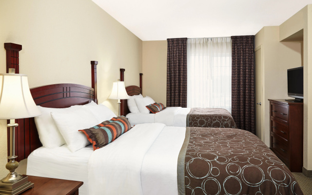 photo 2 of Staybridge Suites Milwaukee Airport South by IHG