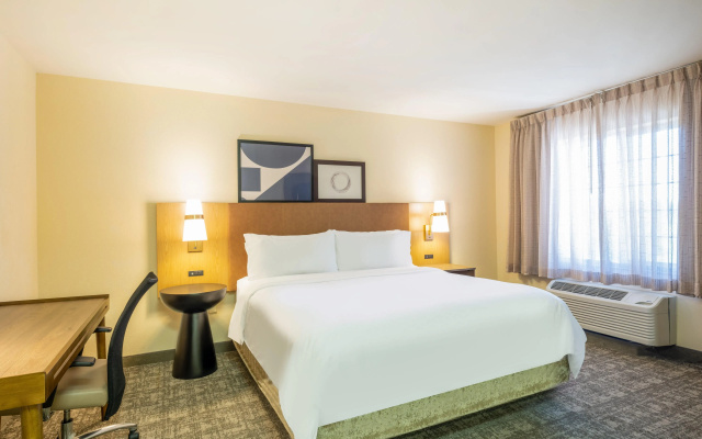 photo 3 of Staybridge Suites Milwaukee Airport South by IHG