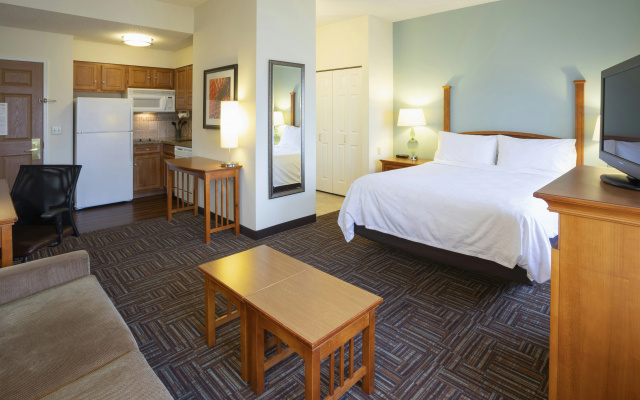 photo 3 of Staybridge Suites Minneapolis-Bloomington by IHG