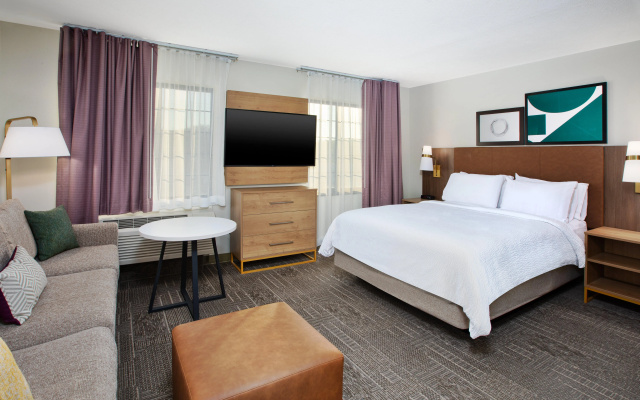 photo 3 of Staybridge Suites Omaha 80th And Dodge by IHG