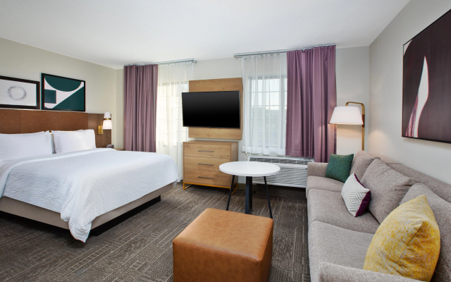 photo 4 of Staybridge Suites Omaha 80th And Dodge by IHG