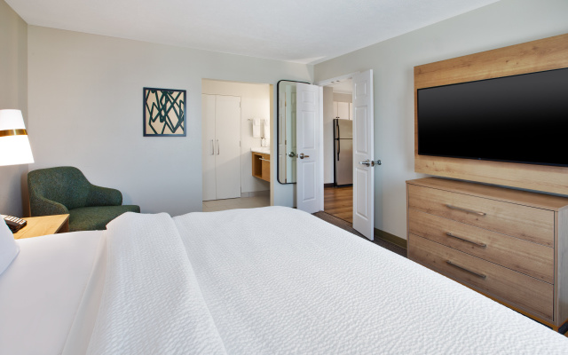 photo 5 of Staybridge Suites Omaha 80th And Dodge by IHG