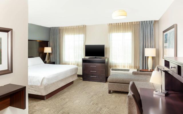photo 2 of Staybridge Suites Phoenix - Chandler by IHG