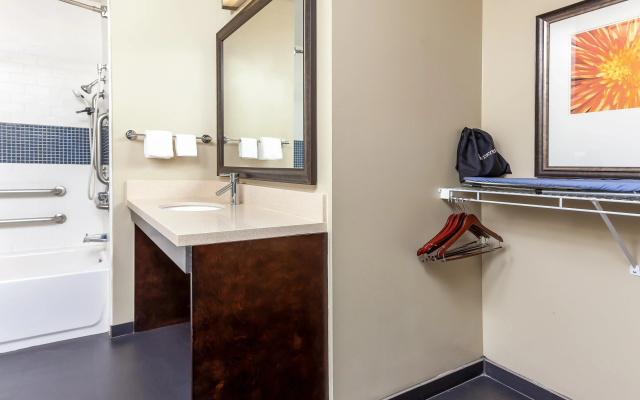 photo 5 of Staybridge Suites Phoenix - Chandler by IHG