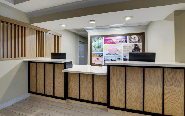 photo 2 of Sonesta ES Suites San Jose Airport