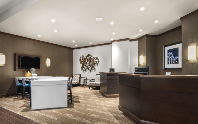 photo 2 of Staybridge Suites Seattle Downtown - Lake Union by IHG