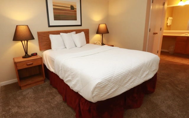 photo 3 of Sterling Hotel And Suites