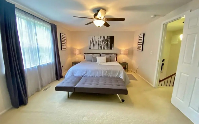 photo 3 of Top Rated Townhome - Our Reviews say it All. Large Discount During Pandemic. Self Checkin, Pet Friendly! Super-host Support