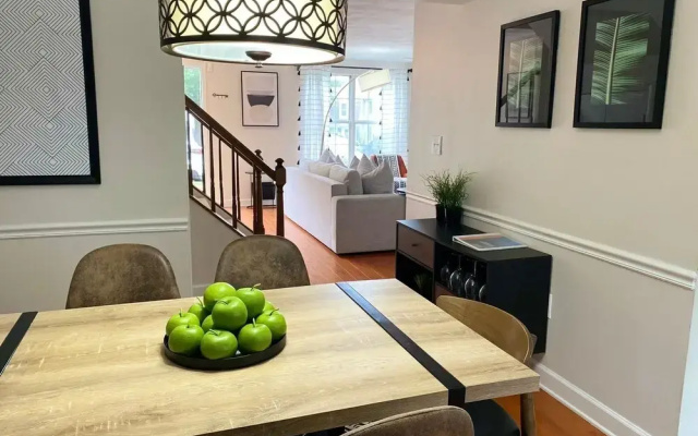 photo 5 of Top Rated Townhome - Our Reviews say it All. Large Discount During Pandemic. Self Checkin, Pet Friendly! Super-host Support