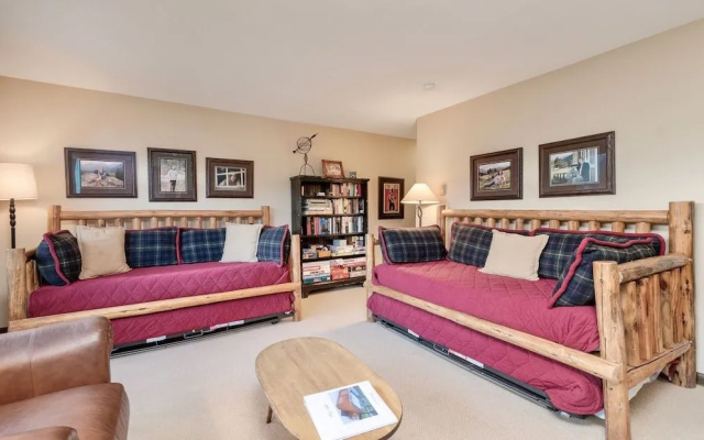 photo 3 of Stevenson Family Vacation At Windcliff 3 Bedroom Home by RedAwning