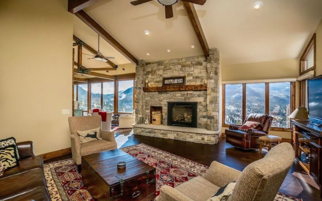photo 3 of Stewart Highlands - 6 Br Home