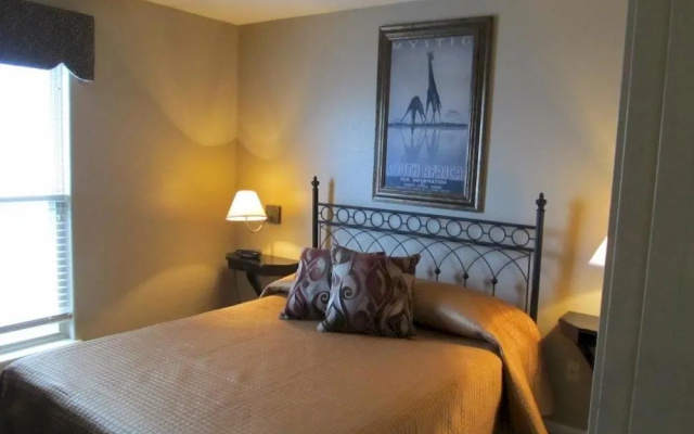 photo 2 of Stonebridge Village Condominiums