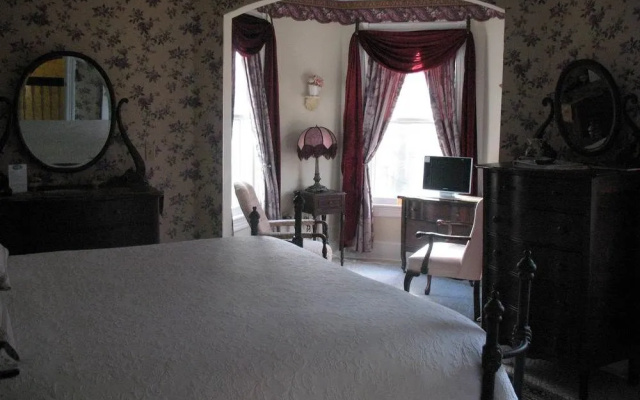 photo 3 of Stonegate Bed and Breakfast