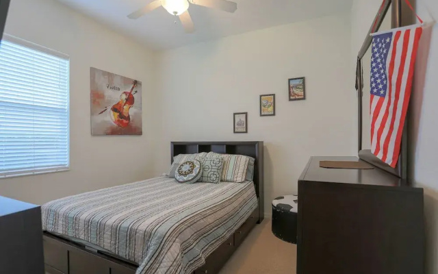 photo 2 of Stoneybrook 10 - 4 Br Home