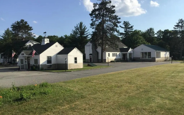 photo 3 of Stonybrook Motel & Lodge
