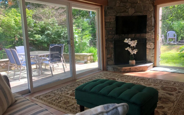 photo 3 of Storybook Cottage - Q202 by Getaway