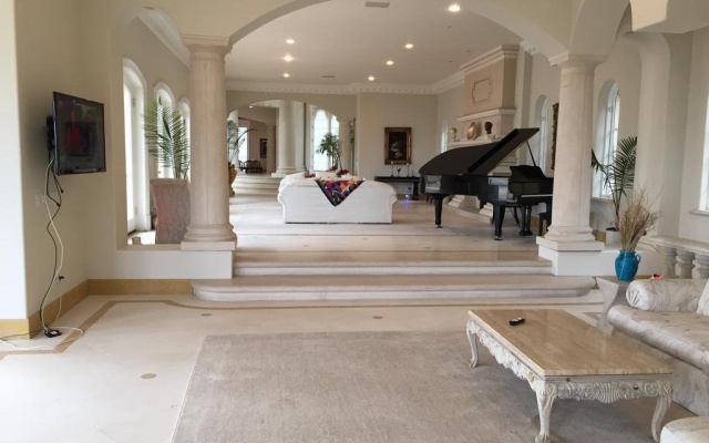 photo 3 of The Stradella Court Mansion
