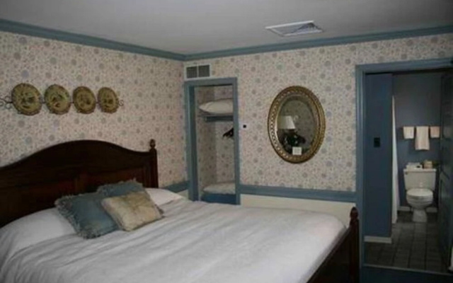 photo 5 of Strasburg Village Inn