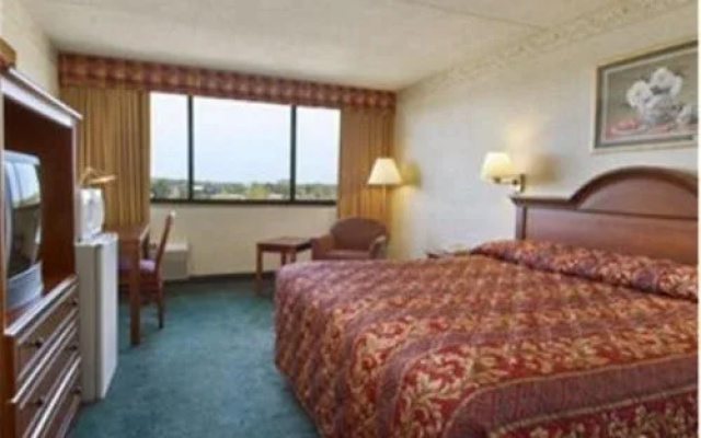 photo 5 of Stratford Hotel and Conference Center