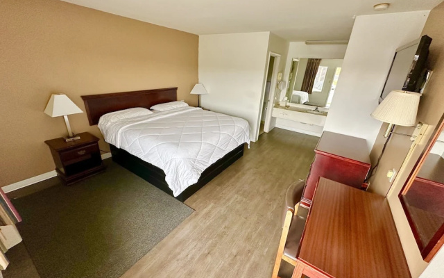 photo 5 of Stratton Inn