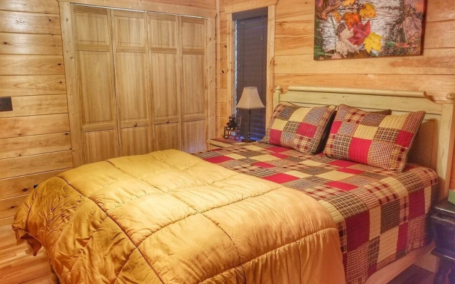 photo 2 of Streamside Hideaway- Copperhill TN