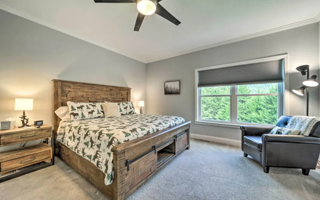 photo 3 of Striking Waynesville Home w/ Mtn Views & Deck