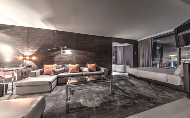 photo 4 of StripViewSuites at Palms Place