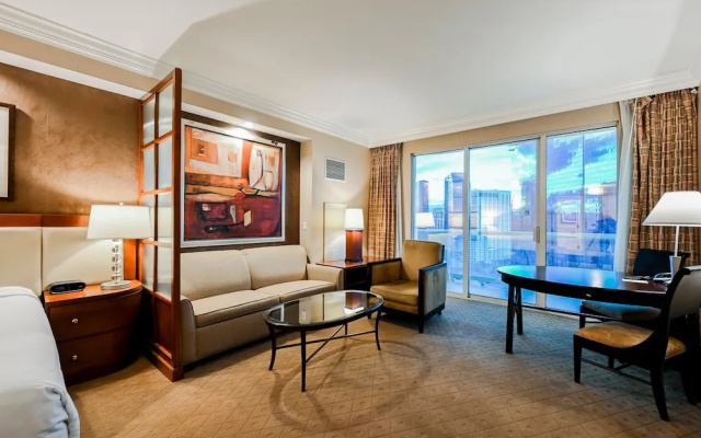 photo 3 of StripViewSuites at Signature