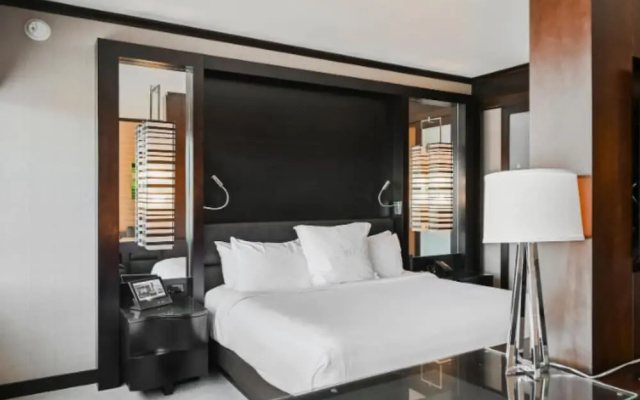 photo 4 of StripViewSuites at Vdara