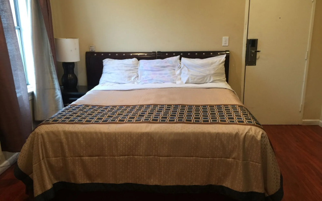 photo 3 of Stuart Hotel