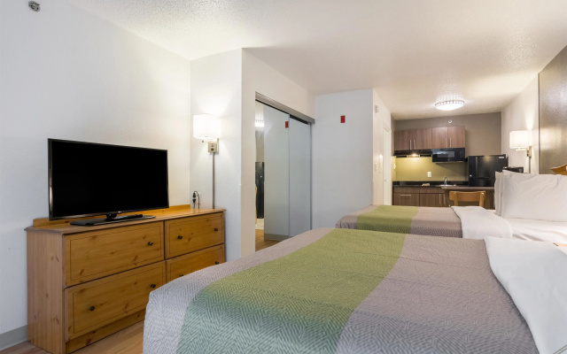 photo 2 of Studio 6 Extended Stay Tucker GA Atlanta Northlake