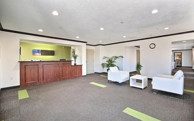 photo 3 of Studio 6 Dallas - Plano Medical Center