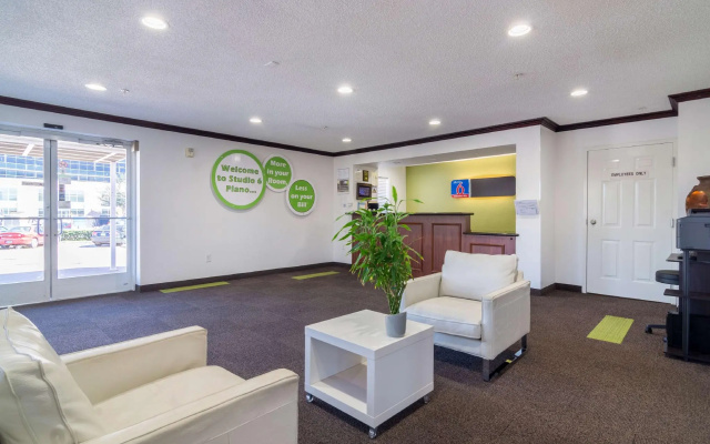photo 2 of Studio 6 Plano, TX - Dallas - Plano Medical Center