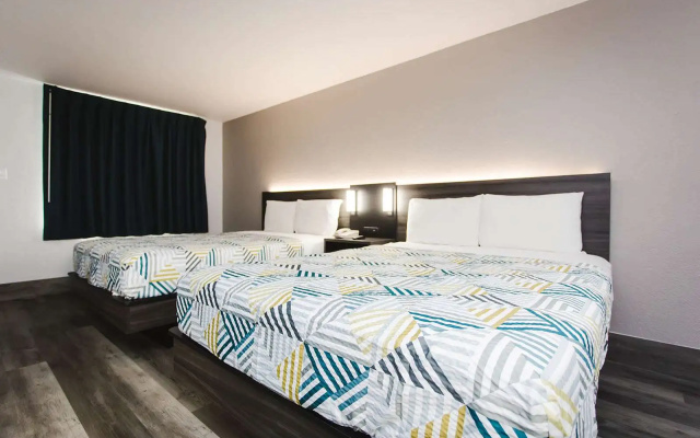 photo 2 of Studio 6 Houston, TX – Medical Center NRG Stadium