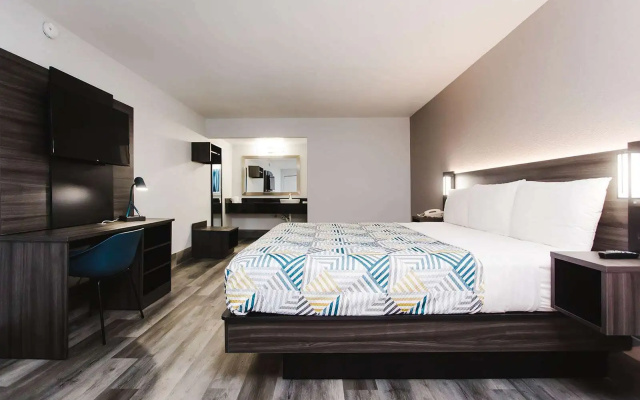 photo 5 of Studio 6 Houston, TX – Medical Center NRG Stadium