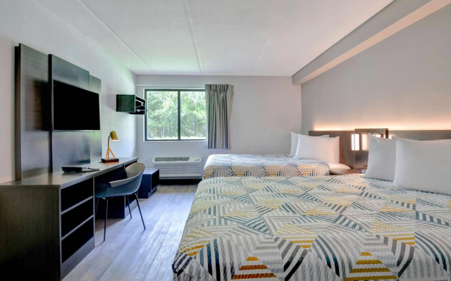 photo 4 of Studio 6 Extended Stay - Jacksonville, FL - Baymeadows
