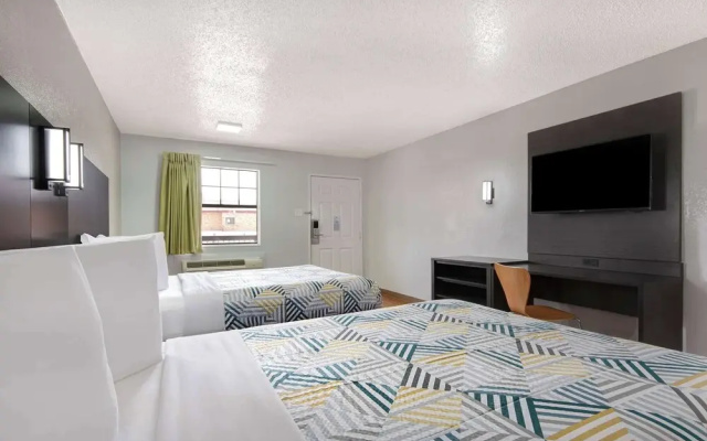 photo 2 of Studio 6 San Antonio, Tx - Northwest Medical Center