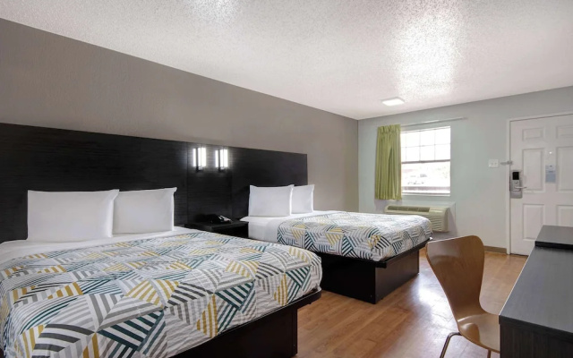 photo 5 of Studio 6 San Antonio, Tx - Northwest Medical Center