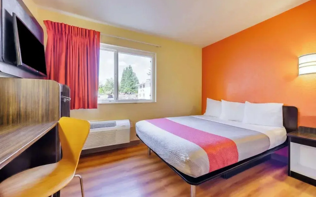 photo 5 of Studio 6 Seattle, WA – Sea-Tac Airport South