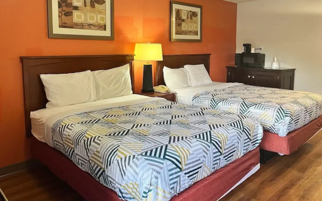 photo 5 of Studio 6 Suites Dayton, Oh - Englewood