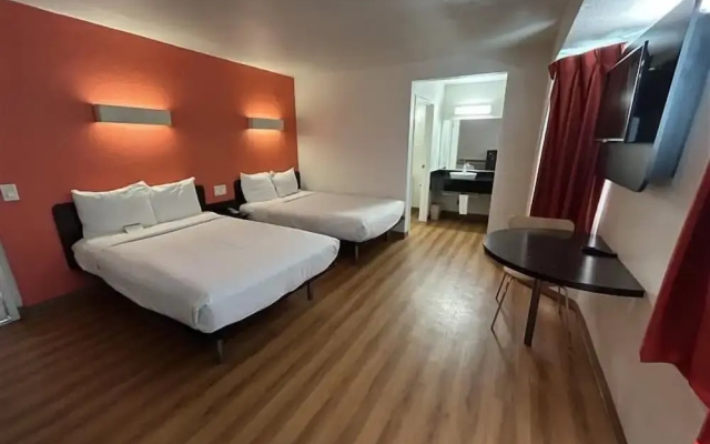 photo 2 of Studio 6 Suites - Riverside, Ca