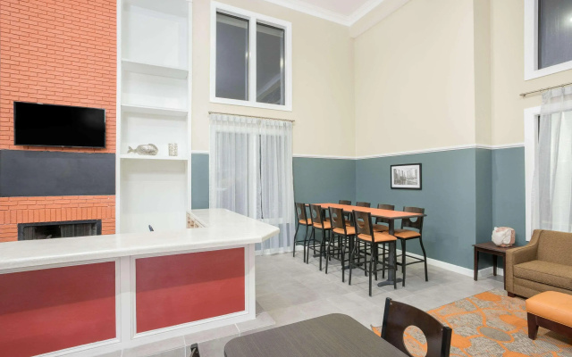 photo 2 of Hawthorn Suites by Wyndham Manchester Hartford