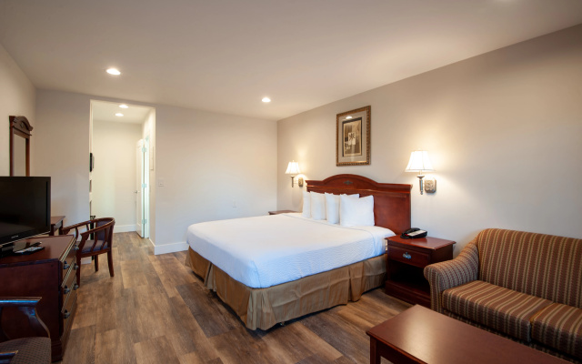 photo 3 of Studio City Court Yard Hotel