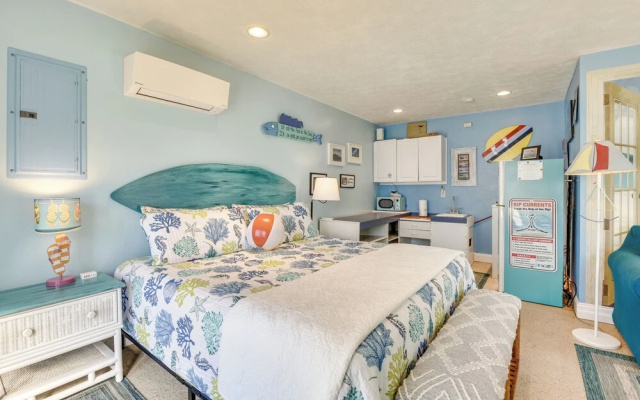 photo 4 of PCB Studio w/ Private Patio: Steps to Beach!