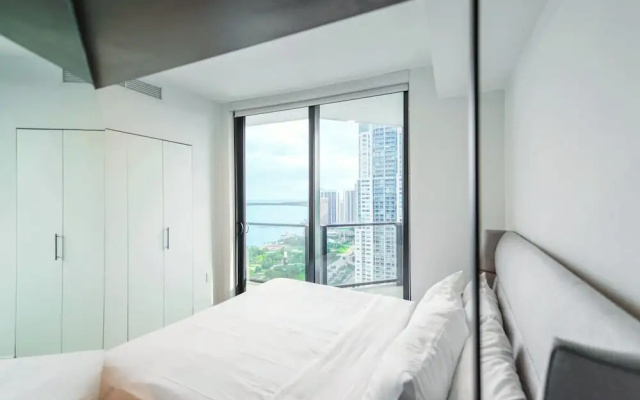 photo 2 of Studio With Bay Views In Downtown Miami