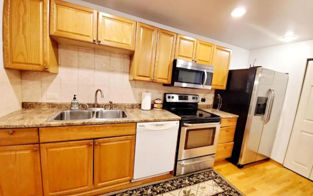 photo 3 of Studio with Jacuzzi Close to Loyola FREE PARKING