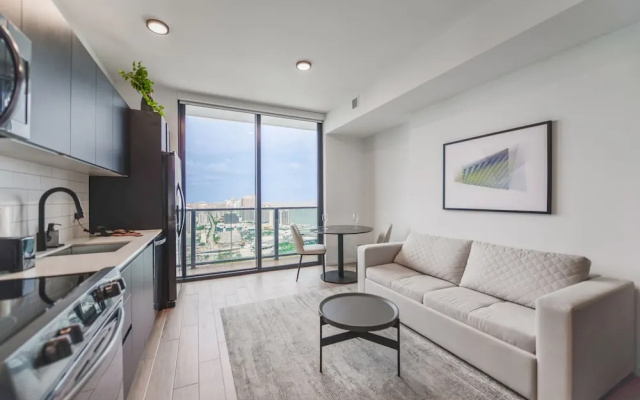 photo 5 of Studio with Panoramic City and Bay Views