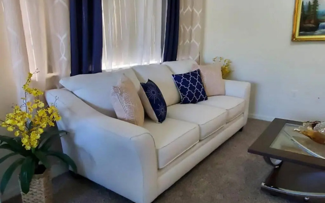 photo 4 of Stunning 1 Bedroom with Great amenities in Broward