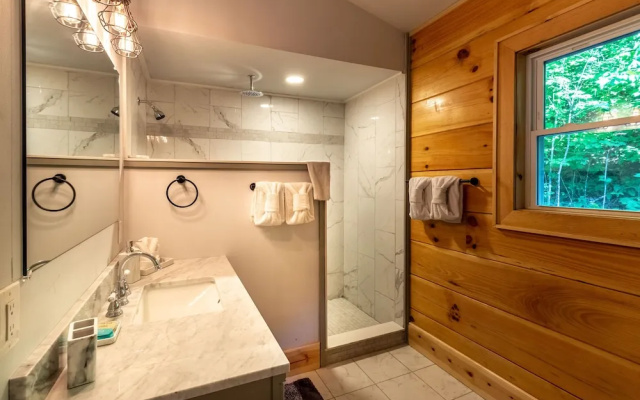 photo 5 of Stunning 2BR Cabin with Mountain Views