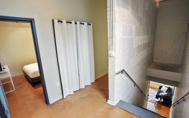 photo 4 of Stunning 2br/2ba Industrial Apt in Nola by Domio